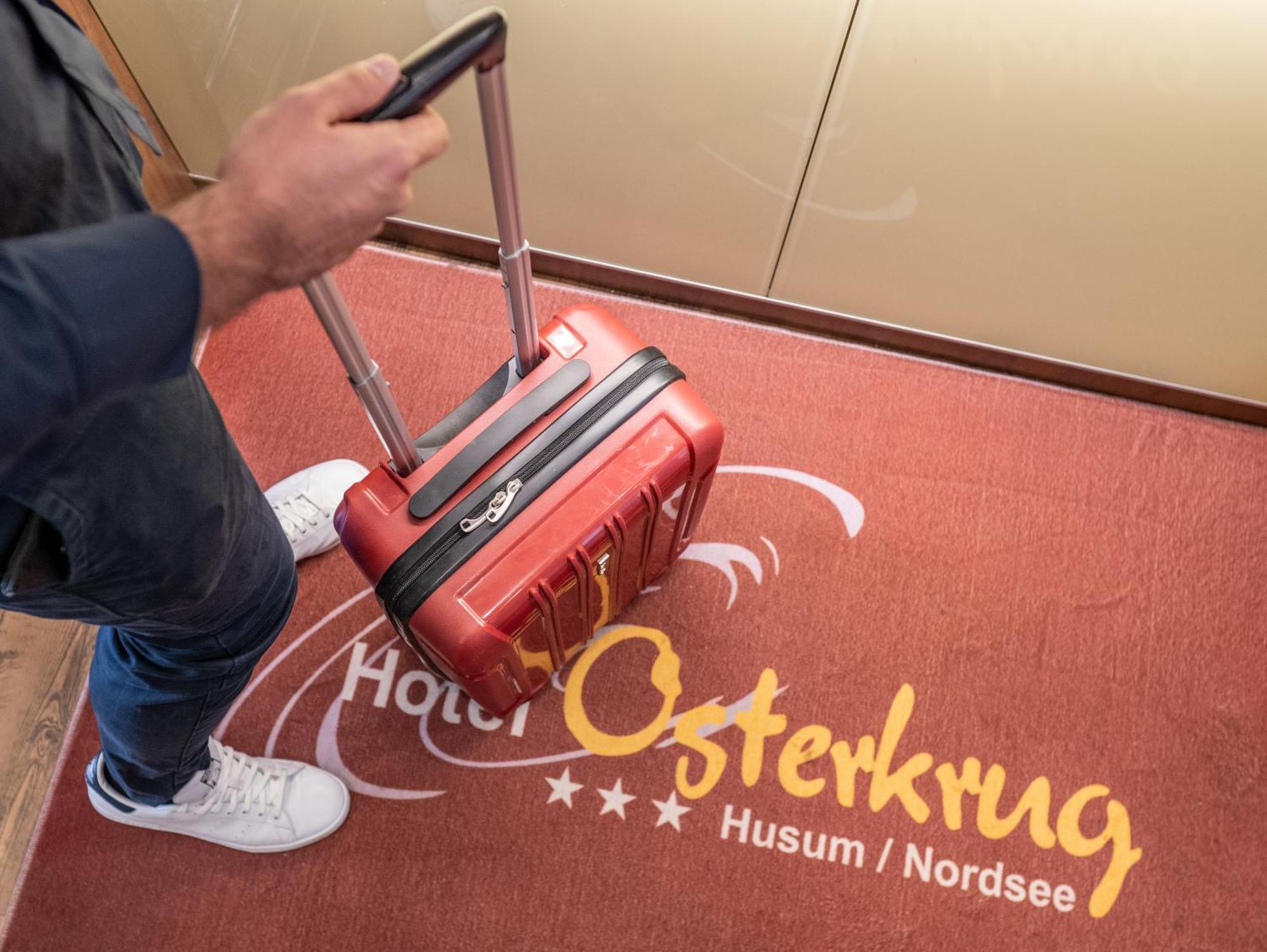 Hotel Osterkrug Хузум Екстериор снимка