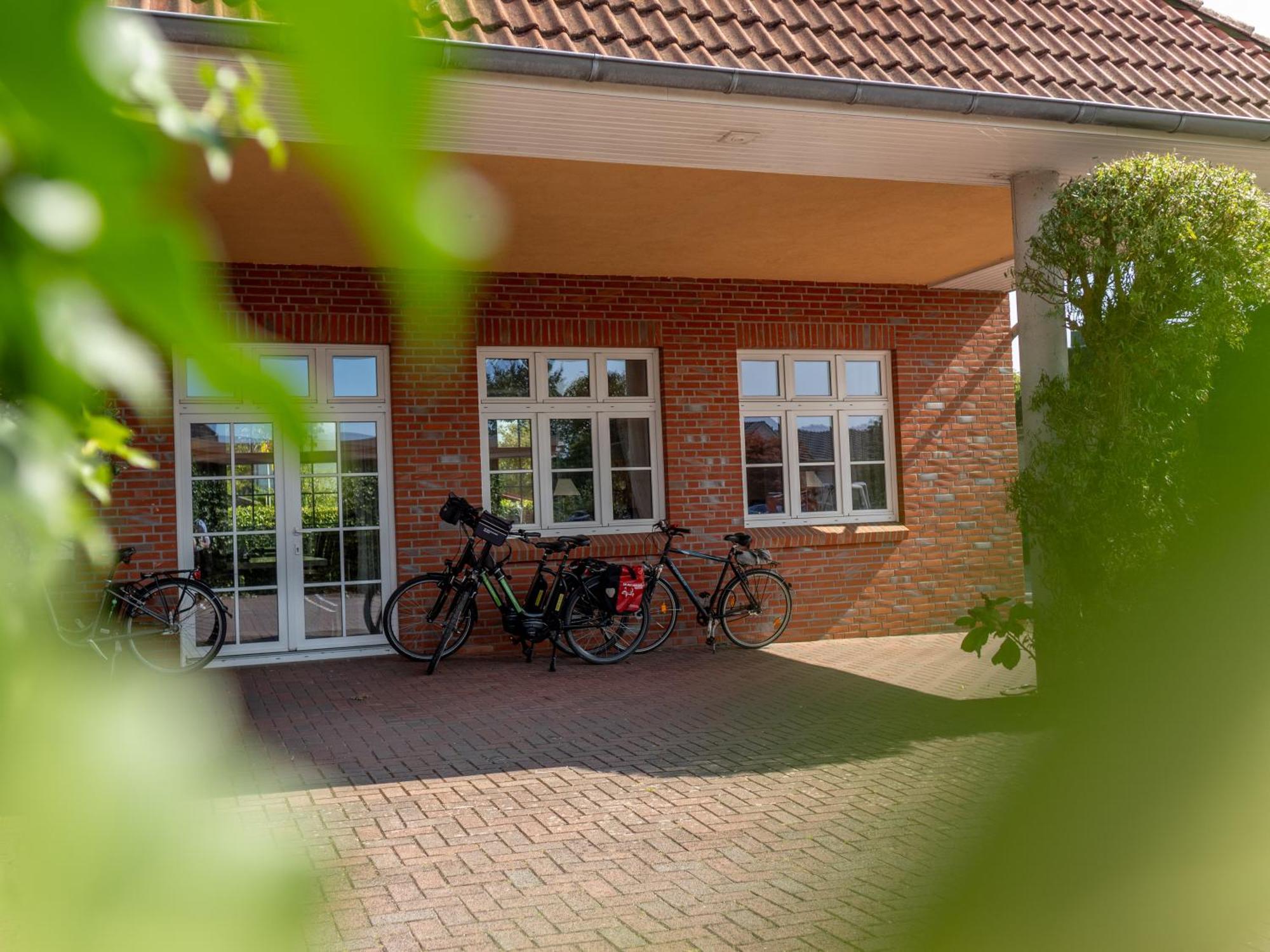 Hotel Osterkrug Хузум Екстериор снимка