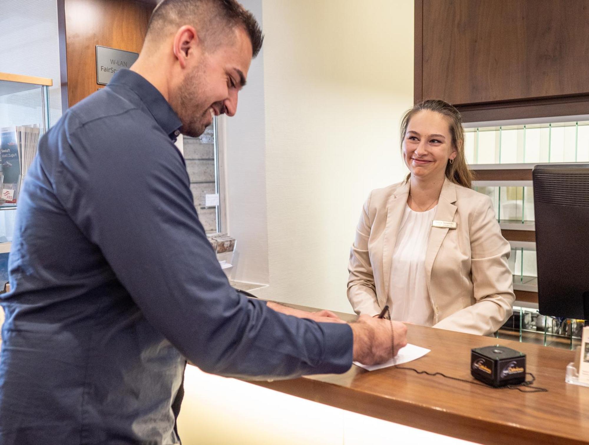 Hotel Osterkrug Хузум Екстериор снимка